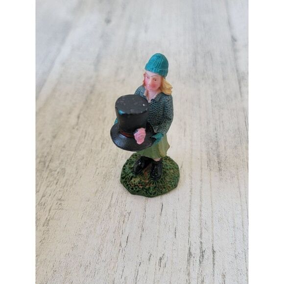 Lemax girl magician hat village accessory xmas winter - Picture 1 of 5